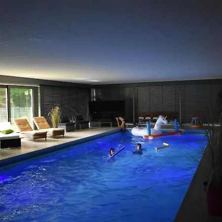 Nyaraló Ferienblockhaus 5 Hoelle *
